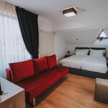 Lazar Winery Tourism B&B Rosoman Екстериор снимка