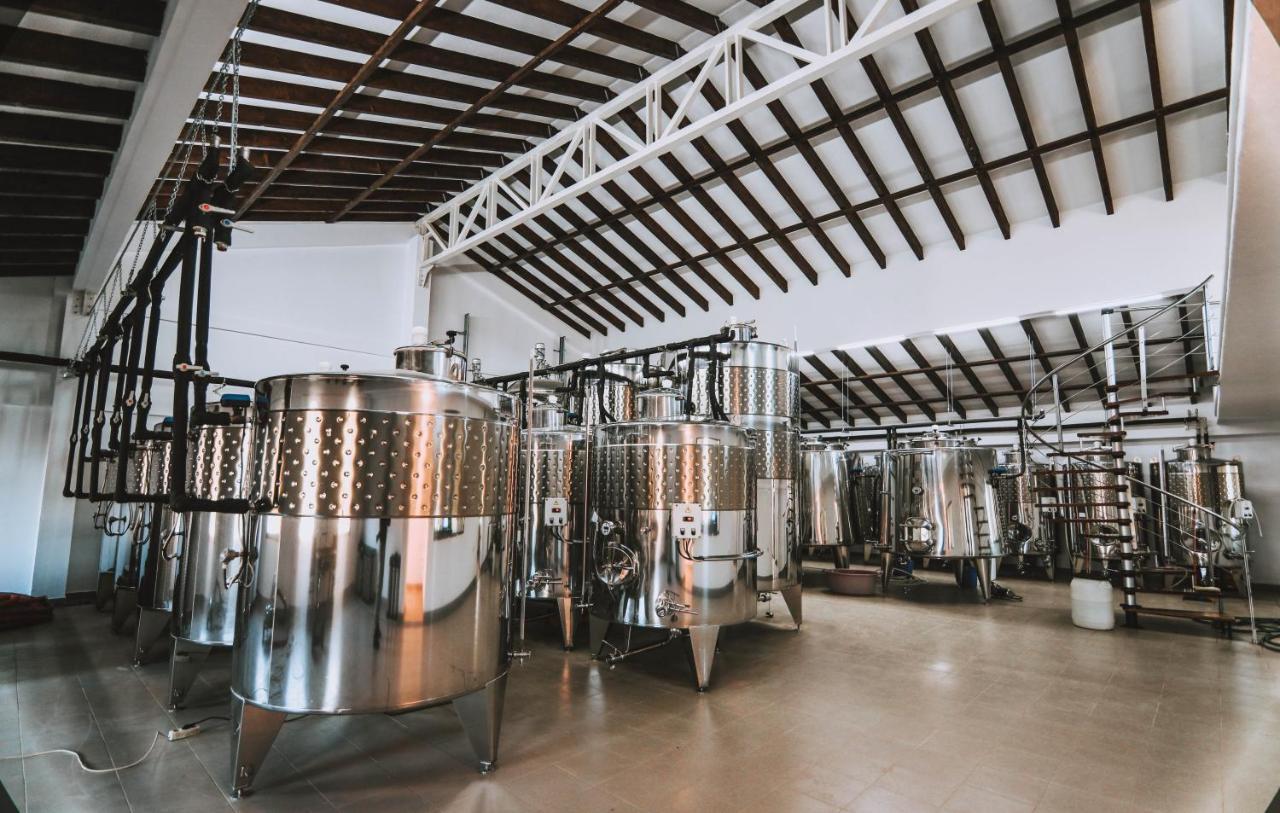 Lazar Winery Tourism B&B Rosoman Екстериор снимка