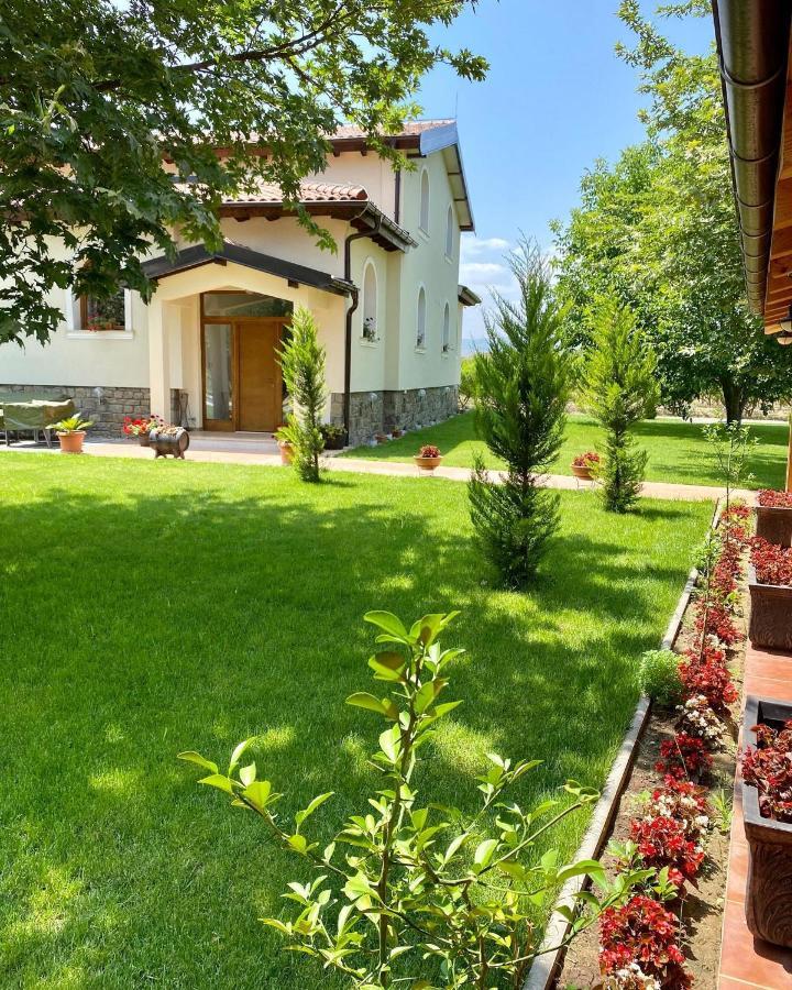 Lazar Winery Tourism B&B Rosoman Екстериор снимка