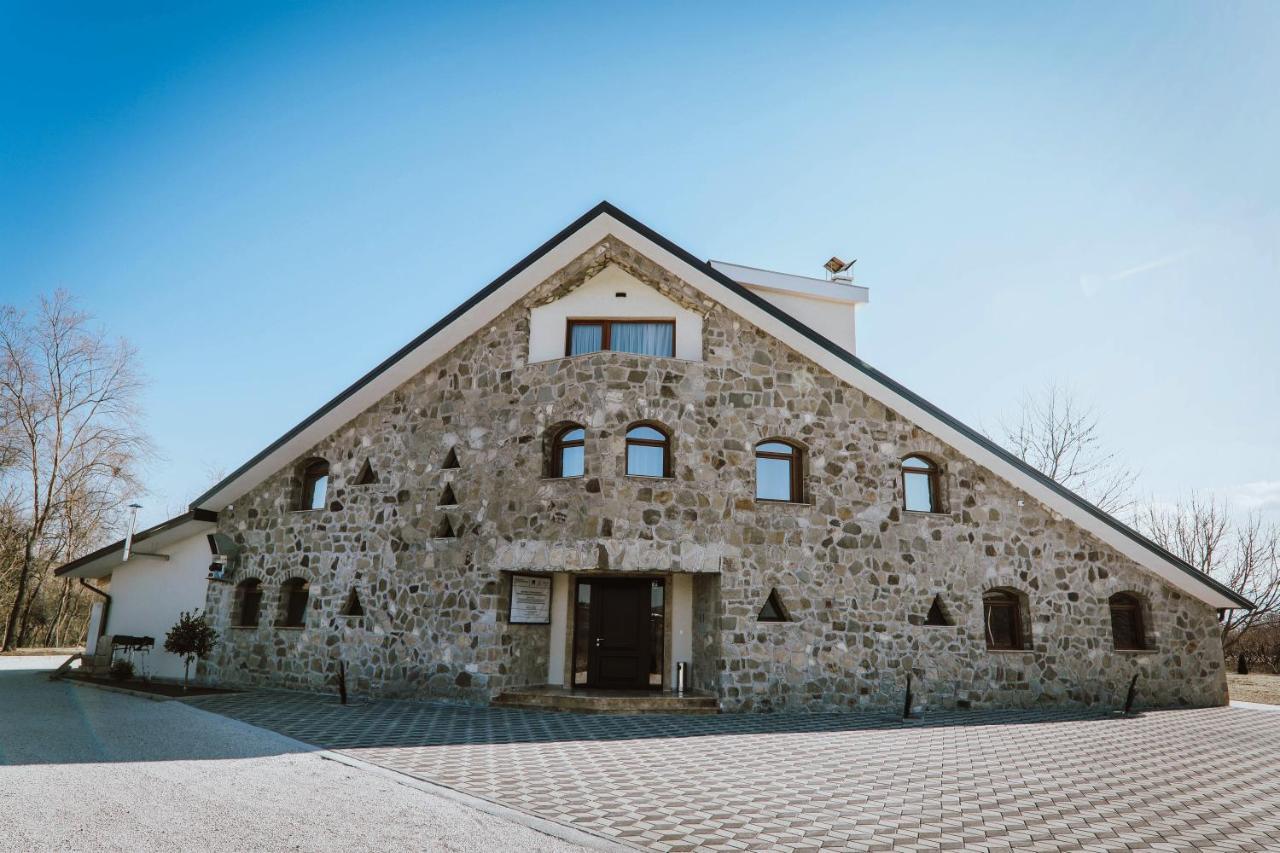 Lazar Winery Tourism B&B Rosoman Екстериор снимка