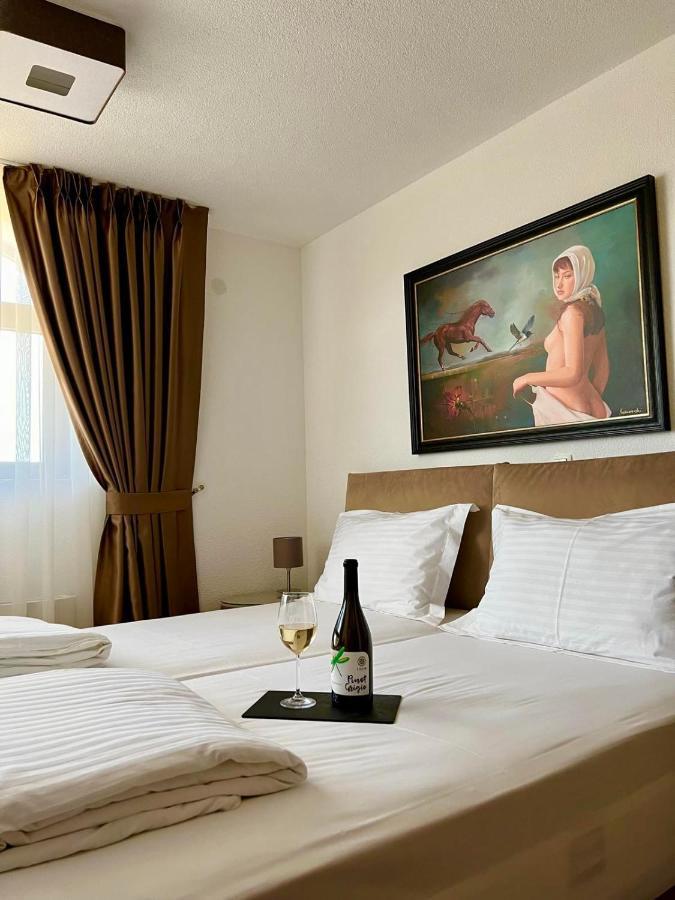 Lazar Winery Tourism B&B Rosoman Екстериор снимка